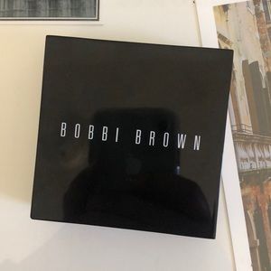 Brand new Bobbi Brown Afternoon Glow highlighter
